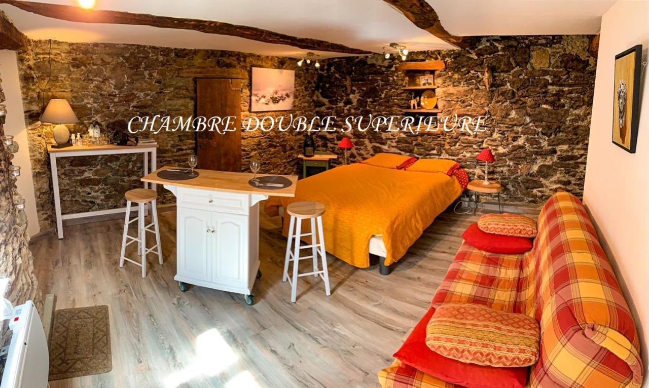 Nuits Magiques Au Village Entre Mer Et Montagnes Bigorno Bagian luar foto